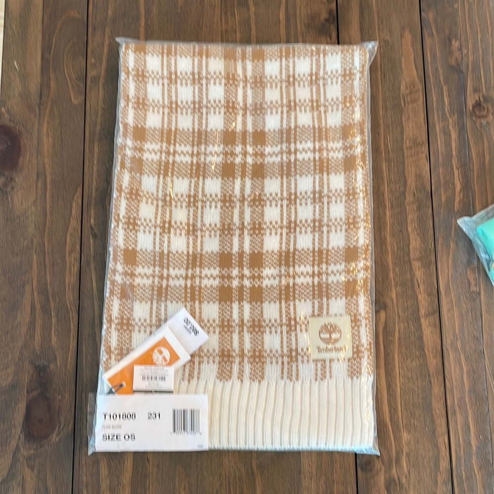 COPY - NWT Timberland plaid scarf